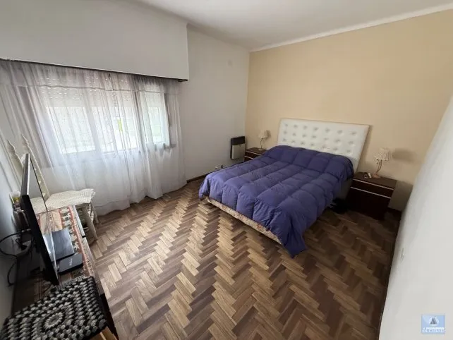Amplia Casa de 3 Dormitorios con Patio y Garaje en Tandil, NECOCHEA AL 0, Tandil - foto 6