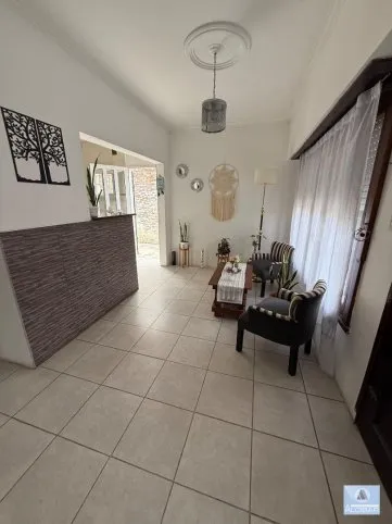 Amplia Casa de 3 Dormitorios con Patio y Garaje en Tandil, NECOCHEA AL 0, Tandil - foto 3