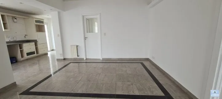 Casa Céntrica con 6 Dormitorios en Tandil, 9 DE JULIO AL 1000, Tandil - foto 2