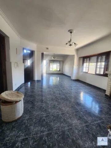 Casa en Venta – 3 Dormitorios – 2 Baños – Vela, -, Otra - foto 3