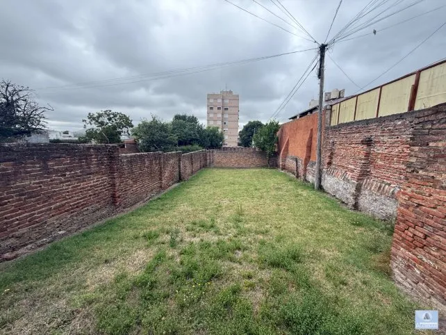 Casa en Venta en Tandil, Oportunidad de Reciclaje con Amplio Patio Verde, 25 DE MAYO AL 600, Tandil - foto 8