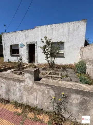 Casa en venta a refaccionar en Tandil – Vigil 347, 2 dormitorios y lote 10×65