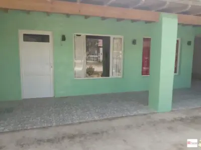 Casa en venta con departamento en Claromecó, Tandil | 4 dormitorios, 120 m²