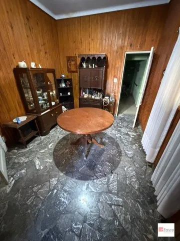 Casa en venta en Tandil: 2 dormitorios, 2 baños, 120 m² con garaje y patio, Montevideo 1326, Tandil - foto 3