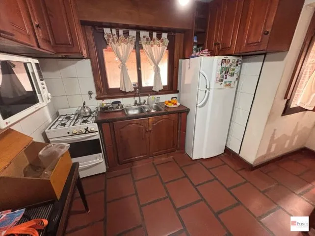 Casa en venta en Tandil: 3 dormitorios, 2 baños y 140 m² en Fernández de la Cruz 828, Fernandez de la Cruz 828, Tandil - foto 4