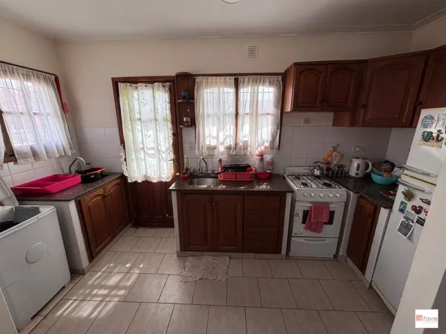 Casa en venta en Tandil – 3 dormitorios, patio verde y excelente ubicación, Bolivar esquina Larrea, Tandil - foto 4
