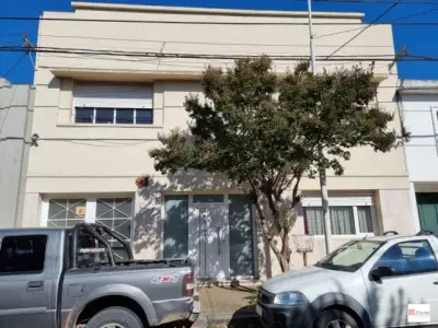 Casa en venta en Tandil: 6 dormitorios, 5 baños y 300 m²