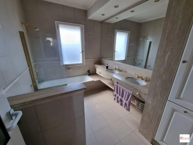 Casa en venta en Tandil: 6 dormitorios, 5 baños y 300 m², Garibaldi 773, Tandil - foto 6