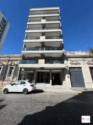 Departamento a estrenar en alquiler, Sarmiento 977, Tandil – 2 dormitorios con cochera y baulera