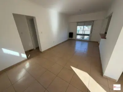 Departamento en alquiler en Figueroa al 1000, Tandil – 1 dormitorio con estacionamiento