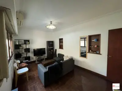 Departamento en venta en Calle 10 N° 718, La Plata – 2 dormitorios y 2 baños