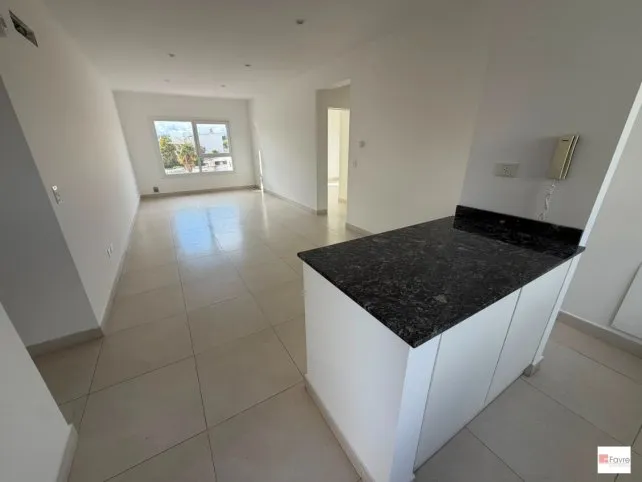Departamento en venta en Tandil – 2 dormitorios, patio y cochera cubierta, Paz 150 Dos dormitorios, Tandil - foto 3