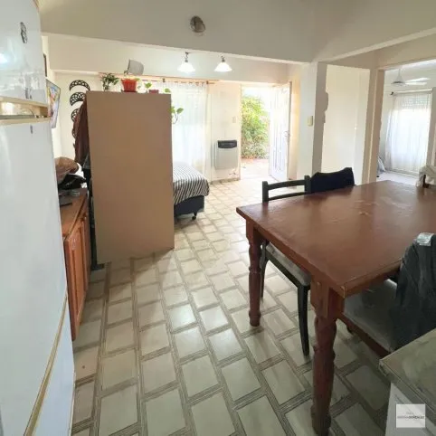 Casa en venta con 2 dormitorios, amplio patio verde y entrada para auto | Tandil, Brandsen 1262, Tandil - foto 4