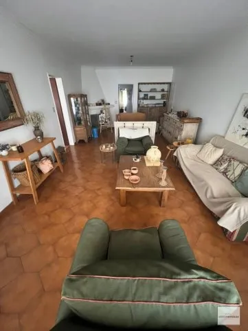 Casa en venta en Tandil: 3 dormitorios, 200 m², quincho completo y terreno de 650 m², 4 de Abril 200, Tandil - foto 2