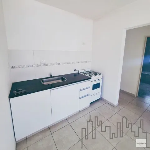 Departamento en planta baja con patio – U$S 45.000, Rosales 1026, Tandil - foto 4