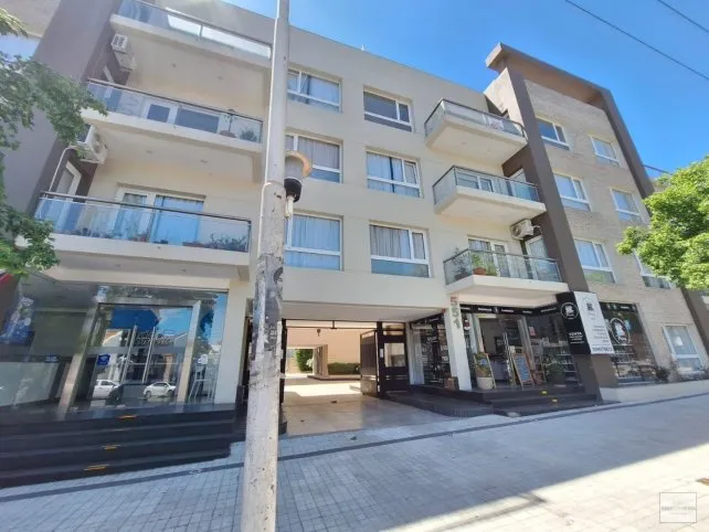 Departamento en Venta en Tandil – 2 Dormitorios, Balcones y Amenities – USD 170.000, Rivadavia 551 - 3°Piso, Tandil - foto 2
