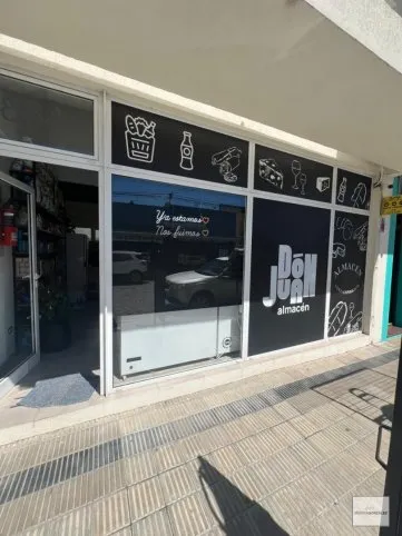Local comercial semi céntrico en venta en Tandil – 57 m² con entrepiso, Chacabuco 864, Tandil - foto 2