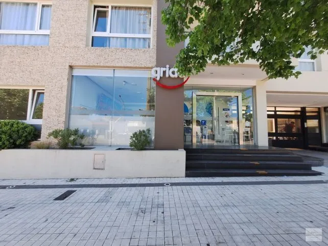 Local en venta en Av. Rivadavia 551, Tandil – 55 m² con entrada independiente y renta en curso, AV. RIVADAVIA 551, Tandil - foto 2