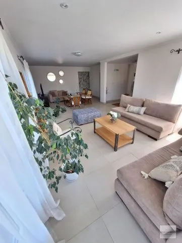 Venta: Casa de 3 dormitorios en suite con vestidor, pileta y quincho en Tandil, Reforma universitaria 2410-Parte 2, Tandil - foto 8