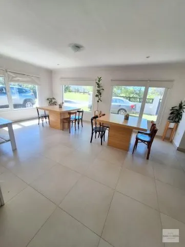 Venta: Casa de 3 dormitorios en suite con vestidor, pileta y quincho en Tandil, Reforma universitaria 2410-Parte 2, Tandil - foto 4